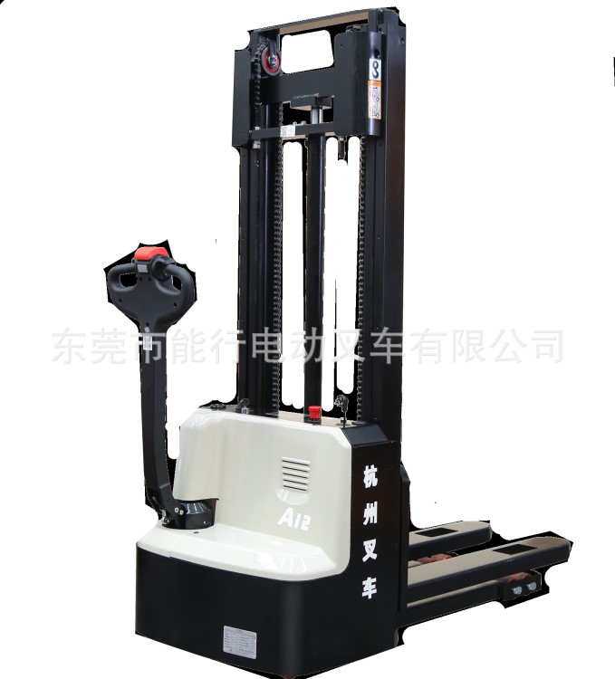 仓库 超市 车间内装卸和搬运托盘货物的理想工具电动托盘堆垛车