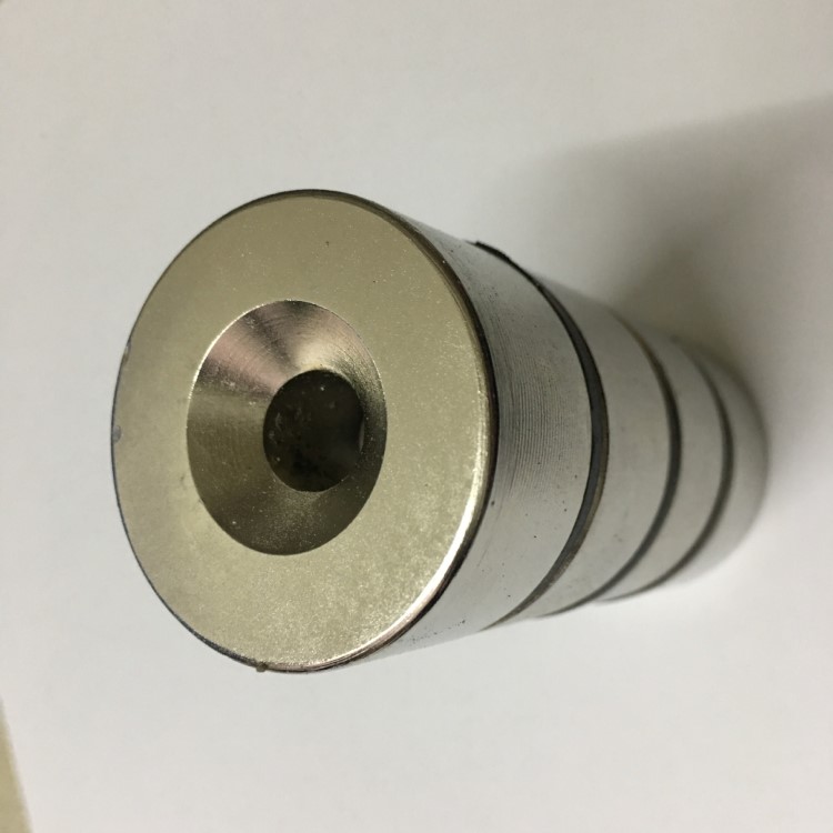 稀土永磁 强力磁铁磁钢 圆形带孔强磁40x20-10mm 钕铁硼 吸铁石