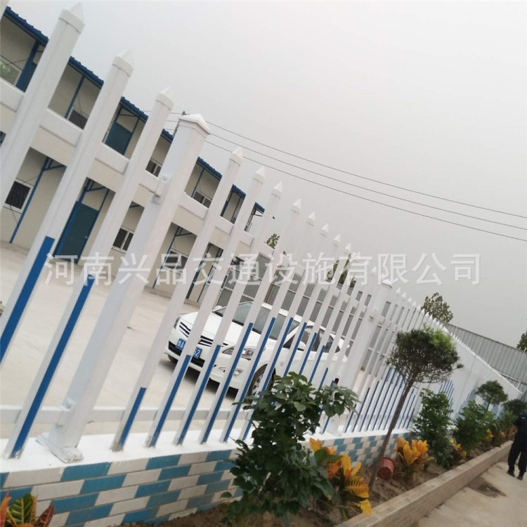 安徽淮南厂家现货供应新农村建设绿化护栏 学校厂区围栏 草坪护栏