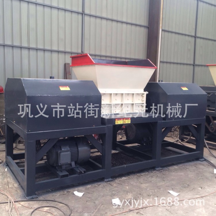 厂家供应1000-型塑料破碎机 油漆桶撕碎机 彩钢瓦破碎设备
