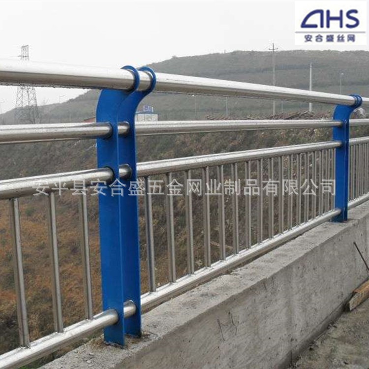 供应成都桥梁护栏 不锈钢栏杆 景观 河道 河岸 人行道防撞护栏