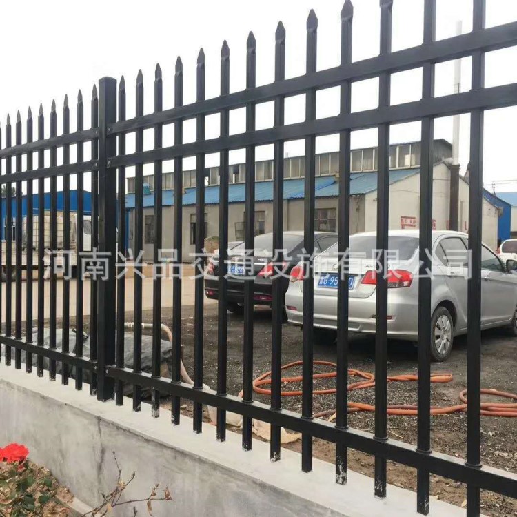 安徽宿州厂家直销小区学校工厂外墙铁艺护栏 铸铁栏杆 院墙护栏