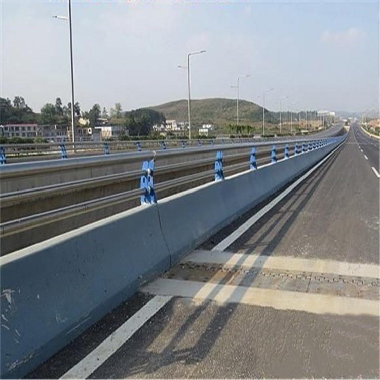护栏厂家加工定制不锈钢复合管护栏 防撞护栏 桥梁护栏 景观围栏