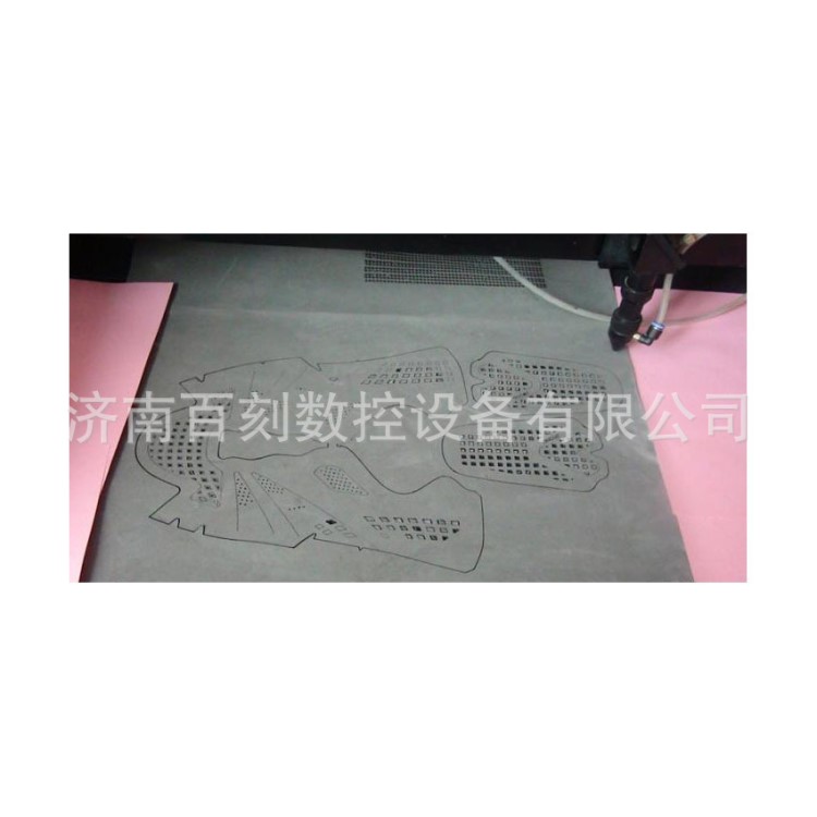 河北石家庄 辛集激光切割机 布料打孔 切割 上门安装 培训