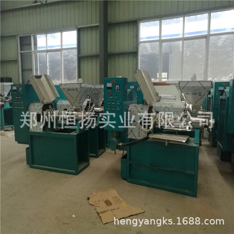 供应全自动螺旋榨油机 新型液压榨油机 大型多功能花生榨油机