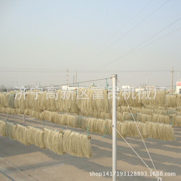 土豆粉条机实物拍摄 淀粉加工机器 粉丝机 圆粉条机