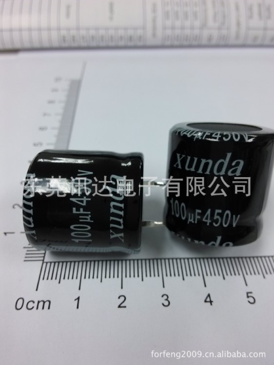 450V100uf封装尺寸25*25mm牛角铝电解电容器 P=10