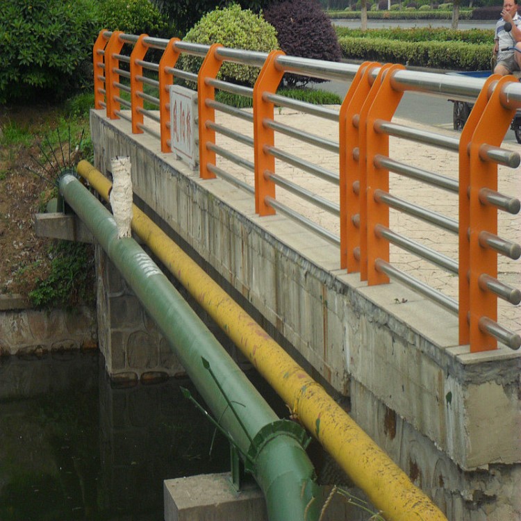 厂家直销不锈钢防撞栏杆 河道景观隔离护栏 河道隔离栅栏