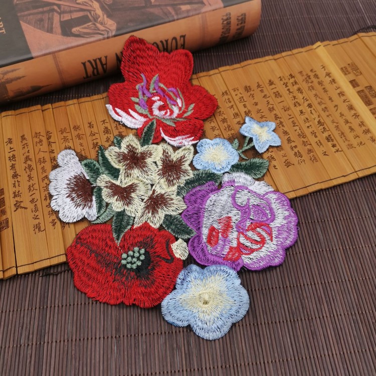 厂家直销水溶布贴民族风玻璃欧根纱 彩多色蕾丝刺绣补贴 服装辅料