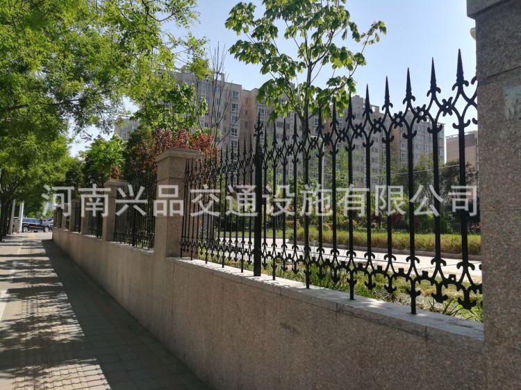 山西朔州厂家直销园林景观锌钢学校围墙栏 别墅庭院铁艺防盗护栏