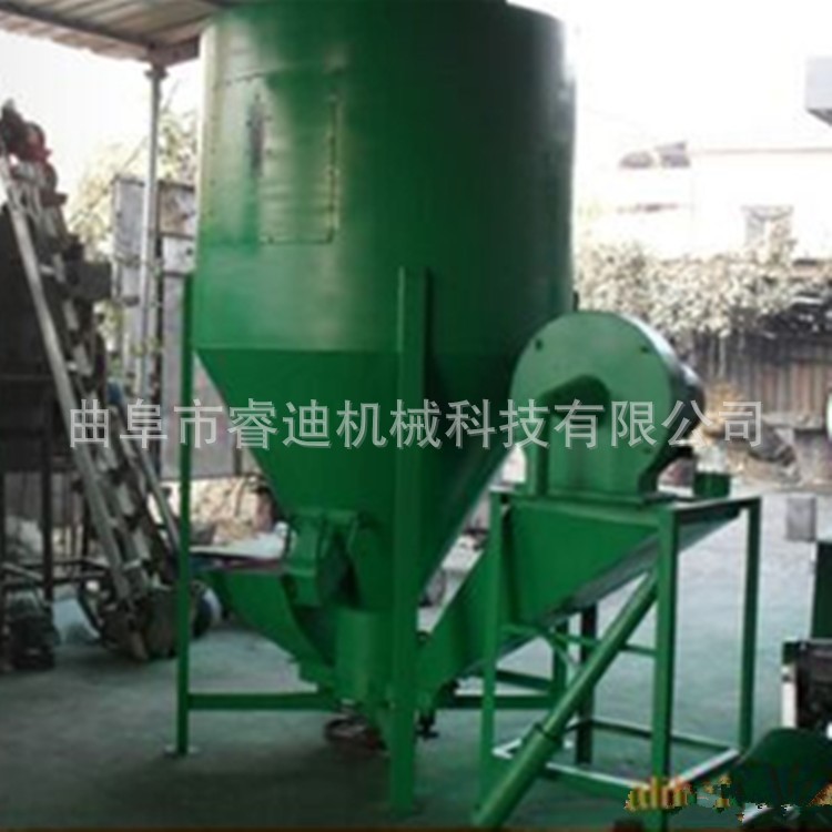 小型饲料混合搅拌机 养殖立式猪饲料搅拌粉碎一体机