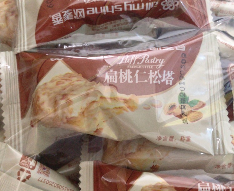 欧麦香扁桃仁松塔千层酥饼干整箱5斤办公室休闲松饼零食点心小吃