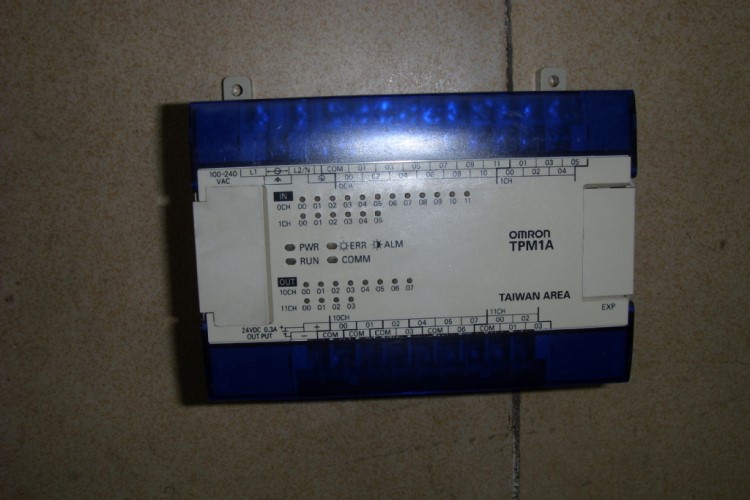 欧姆龙PLC  TPM1A-30CCDR-A