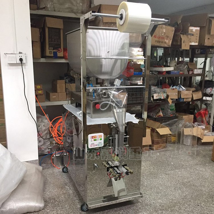 小型液体包装机 大背封颗粒粉末包装机 封口凉皮水包装机