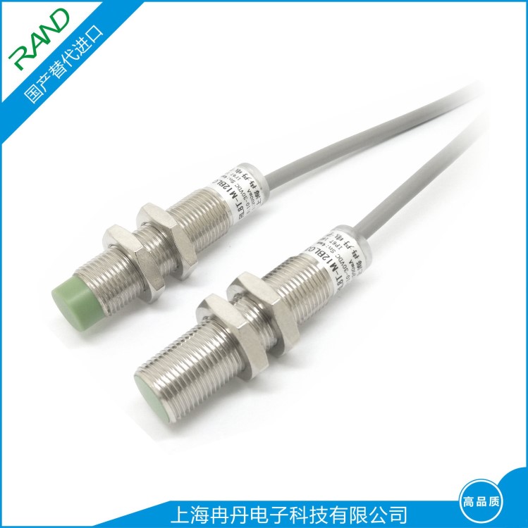 M12埋入式模拟量（线性）传感器，输出电压0-10V，AT2P-M12BK