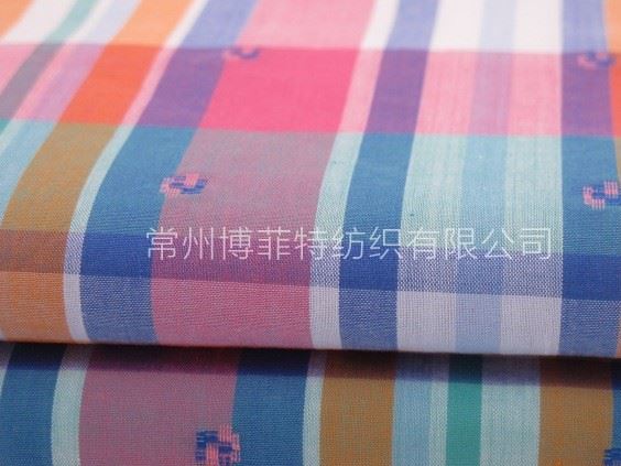 批发全棉府绸色织格子面料 棉格子面料 平纹色织提花服饰面料